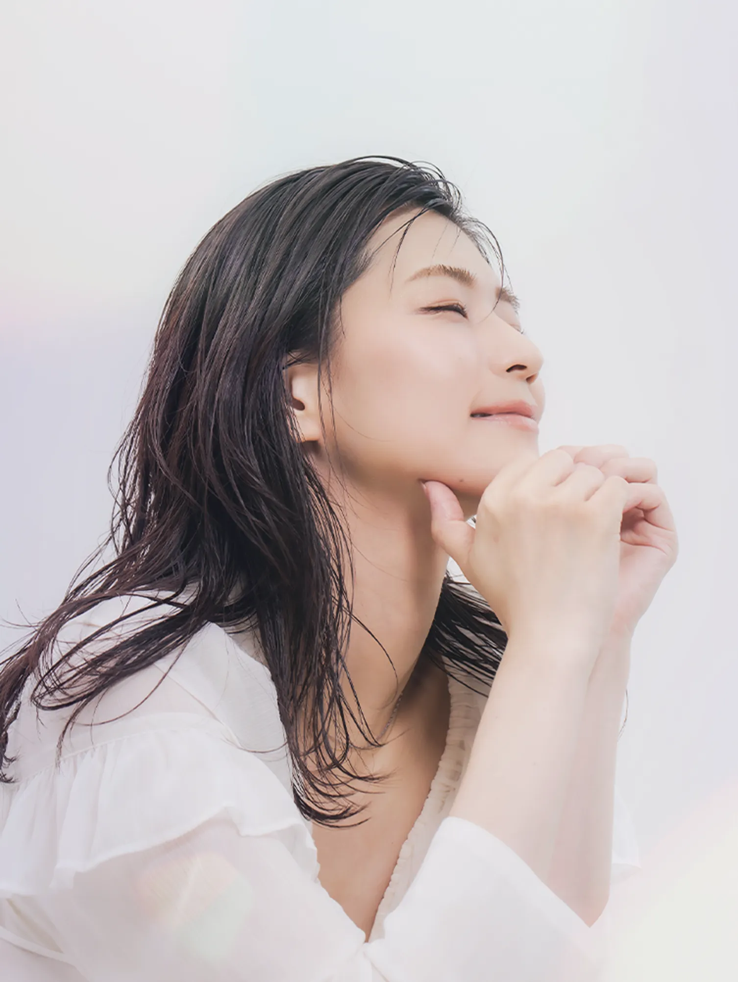 毛穴汚れのケアを追求した自ら泡立つクレンジングジェル